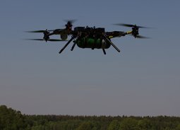 Октакоптер с водородно-воздушными топливными элементами